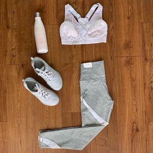 Aerie Gray Capris Leggings